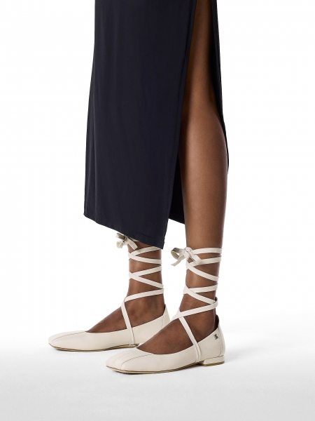 Escarpins beiges avec fixation autour de la cheville  KS REINE