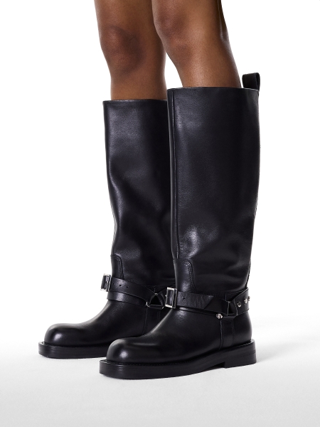 Bottes noires avec tige à enfiler sur une semelle plate KS LEVEN