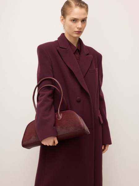 Sac à main en cuir marron de forme oblongue avec poils KS MODE