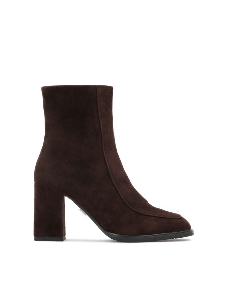 Bottes en daim marron avec nez carré FUCHIA