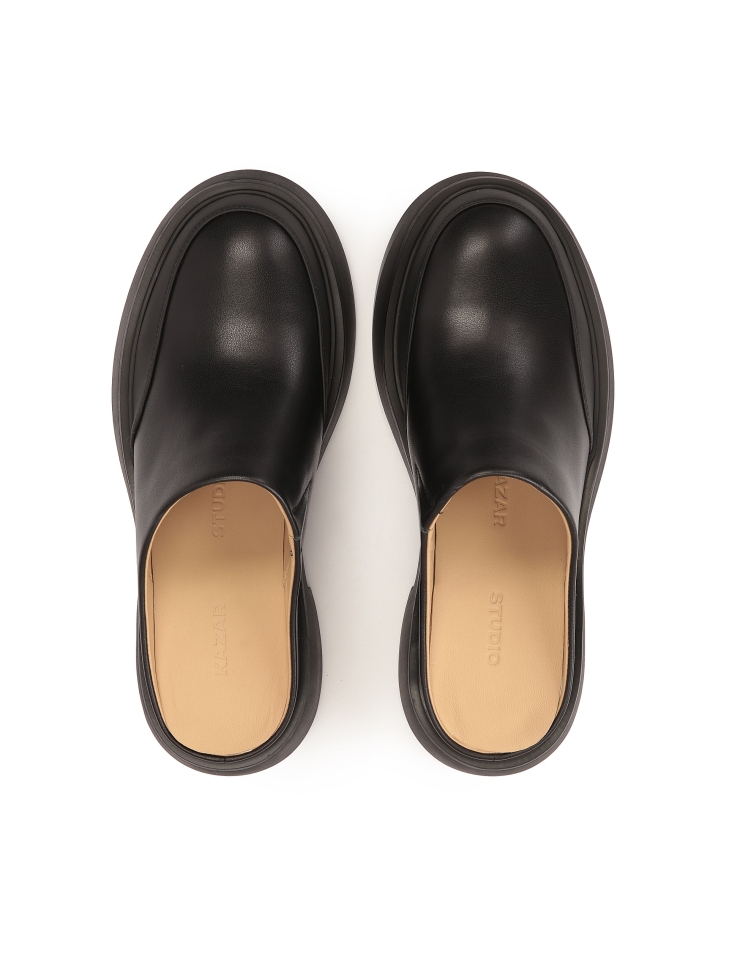 Sabots en cuir sur une semelle confortable NOVA