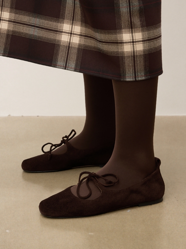 Ballerines en daim marron chocolat avec laçage KS AVRIL