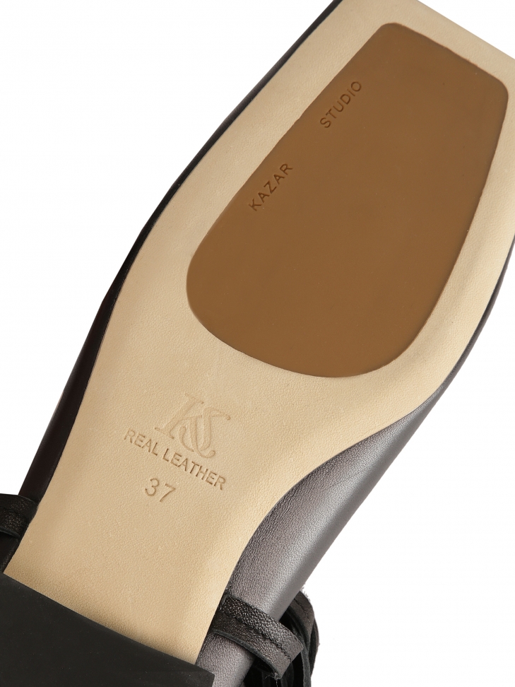 Escarpins noirs à semelle plate et nez carré KS REINE