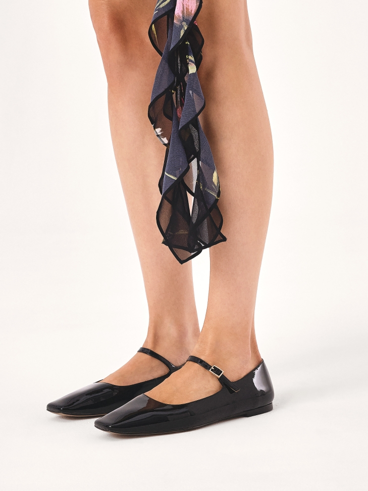 Escarpins plats en cuir verni avec lanière MAIA