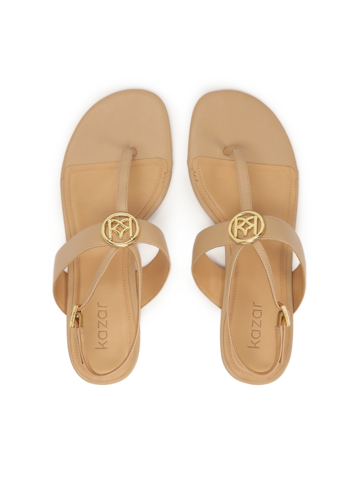Sandales à tongs plates de couleur beige GERI