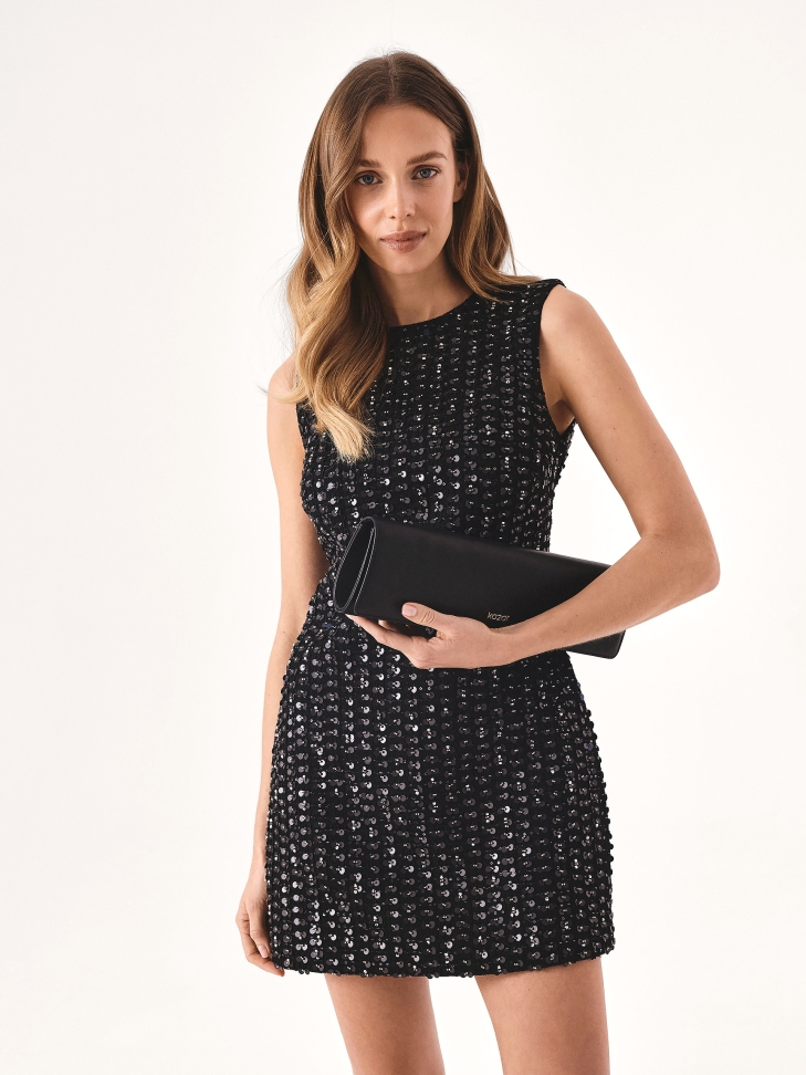 Élégante pochette noire de forme oblongue  VIVIENNE