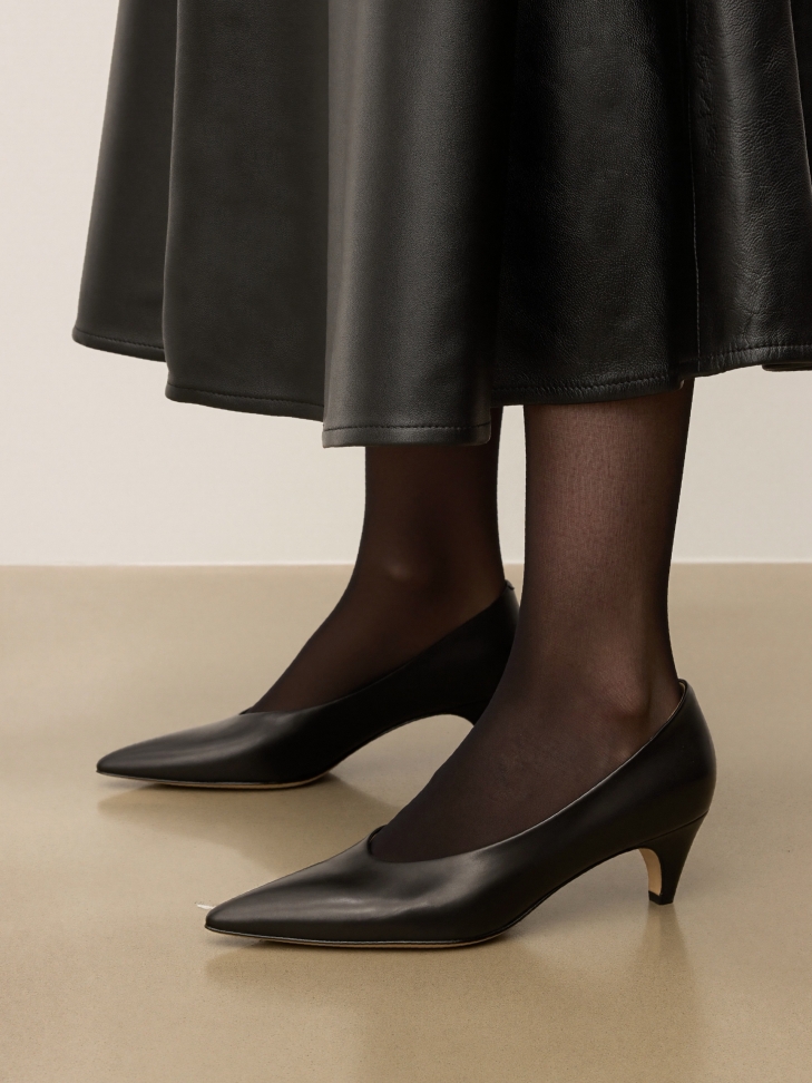 Escarpins noirs à bouts pointus KS NARINE