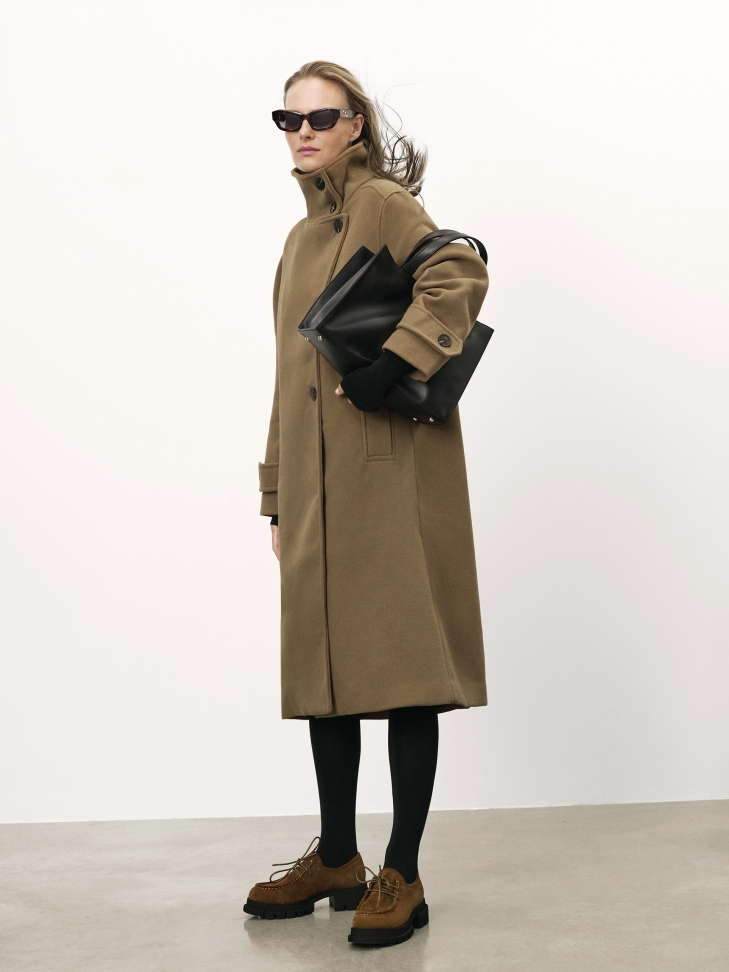 Chaussures marron clair avec semelle contrastée ALAYNA